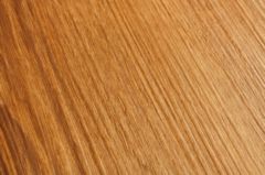 Панель ламинированная «Век», сосна Монблан коричневая. Фактура (макросъёмка)